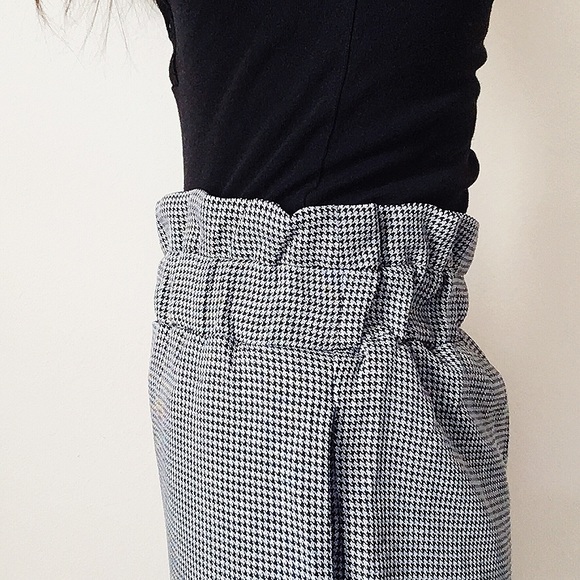 NWT Black/grey houndstooth paper-bag pants - Picture 5 of 8